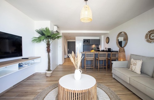 Orient Bay Apartment | Duplex Fidji Neuf en Bord de Plage Proche de Tout