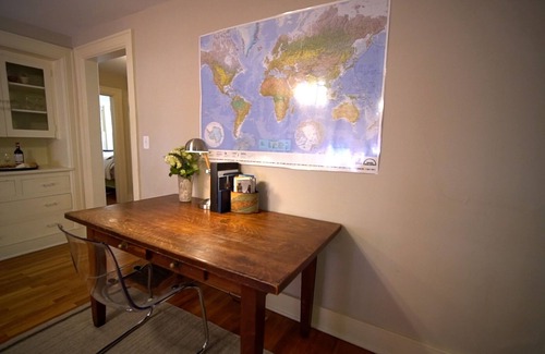 Kansas City Apartment | Duplex First Floor - Southmoreland, KCMO - Easy access to all KC has to offer