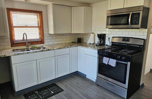 Des Moines House | Duplex in Des Moines/Near Downtown and ISF