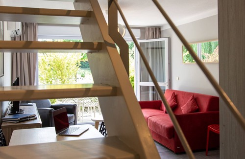 Tallard Apartment | Duplex in the heart of Tallard aerodrome
