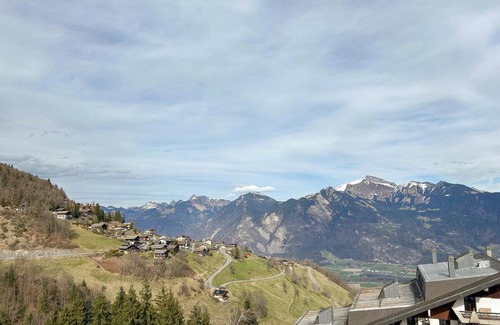 Vionnaz Apartment | Duplex lumineux avec vue