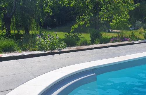 Saint-Remy Apartment | Duplex nature avec piscine, parc et Wi-Fi - FR-1-589-771