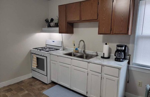 New Chicago Apartment | Duplex Near Crown Point/Hobart
