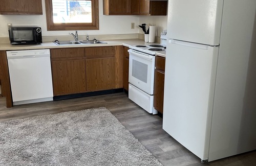 Byron House | Duplex overlooking Rock River
