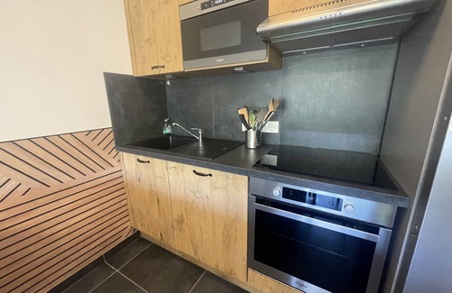 Laveissiere Apartment | Duplex T4 résidence les Étoiles du Sud