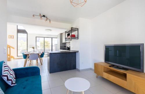 Montreuil Apartment | Duplex Terrasse Parking - Paris Montreuil
