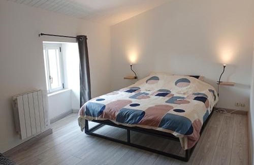 Clisson Apartment | Duplex vue sur château