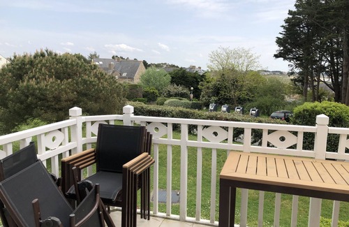 Arzon Apartment | Duplex with terrace in quiet residence between beach and Port Crouesty.