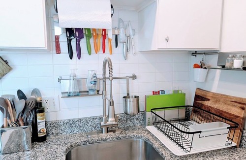 Kalorama Heights Condo | Dupont/Kalorama-Entire Unit w/Parking Pass, W/D, WiFi, Kitchen