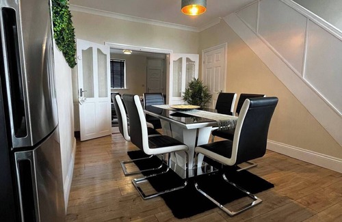 Durham House | Durham - 3-Beds - Sleeps 5 - Close to Uni & Centre