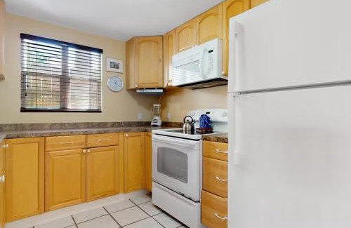 Uptown - Upper Duval House | Duval Street Retreat