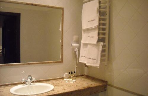 Dobczyce Hotel | Dwór Sieraków