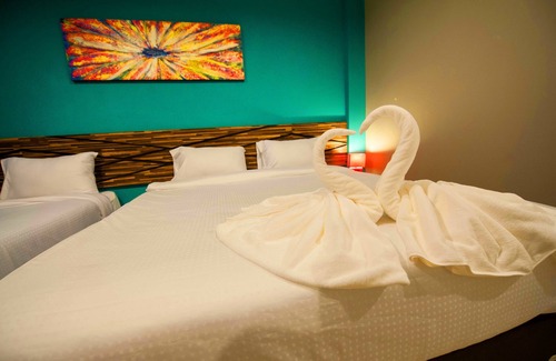 Racha Thewa Hotel | Dwella Suvarnabhumi