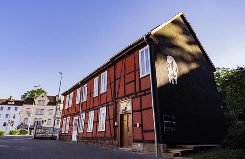 Bad Hersfeld Apartment | DWELLSTAY - Zuse Höfe Bad Hersfeld