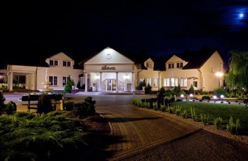Czosnowka Hotel | Dworek Jolanta