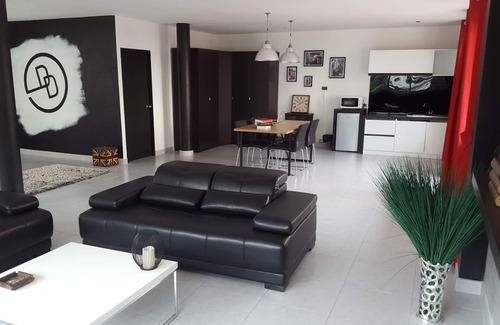 Nanai Road Apartment | Dydi Loft