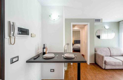 Crescenzago Apartment | Dynamic Suite in Milan (Near S.Raffaele Hospital)