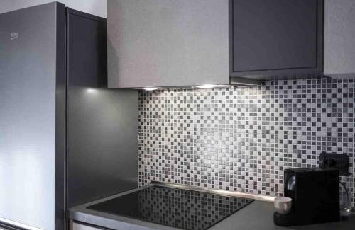 Crescenzago Apartment | Dynamic Suite in Milan (Near S.Raffaele Hospital)