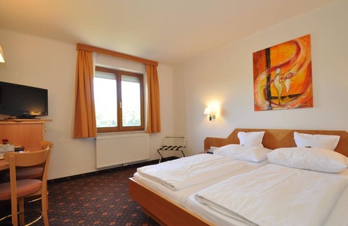 Bad Waltersdorf House | DZ Märchenwald 2 Nächte Halbpension - Hotel-restaurant Teuschler-mogg