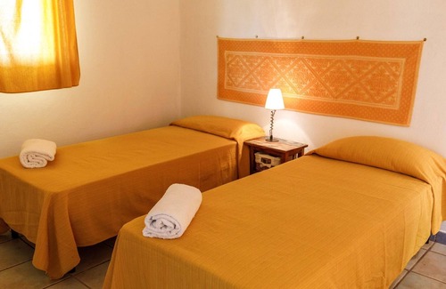 Badesi Bed & Breakfast | e) 12E B&B - One Bedroom Bed and Breakfast, Sleeps 2