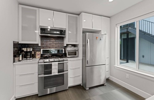 MLK House | E. Austin Oasis Nr Downtown |Workspaces|Fast Wifi