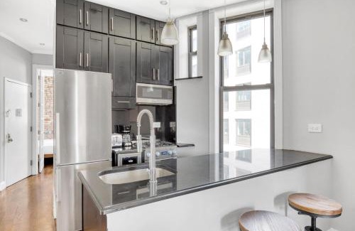 Alphabet City Apartment | E Village 2BR w WD nr great restaurants NYC-760