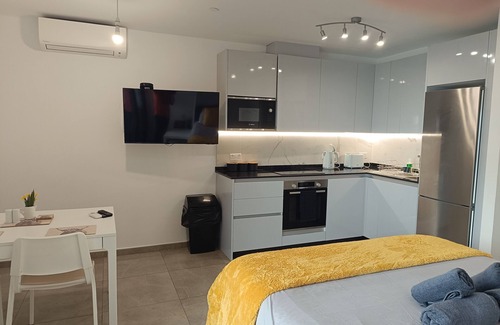 Gibraltar Apartment | E1 Studios, Sea & Beach Views, High Floor