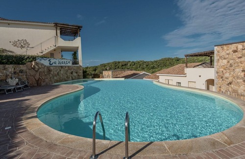 Baja Sardinia House | EA BIANCA Residence