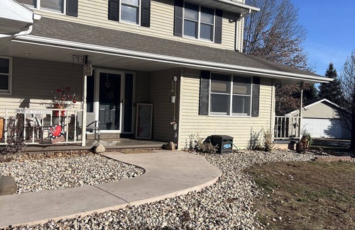 Fremont House | EAA home for rentnSecluded Country Home 23 miles from EAA