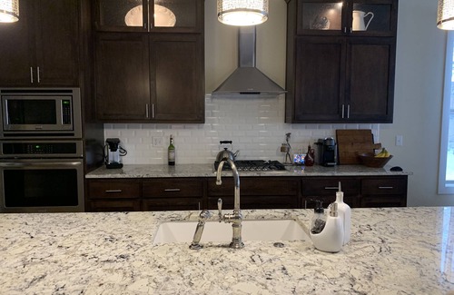 Appleton House | EAA Rental! Beautiful 4 bedroom home! Appleton Wisconsin