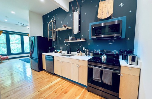 Enterprise Condo | Eagle Cap is part of the Litch Hotel: fully equipped,Luxury vacation rental condos
