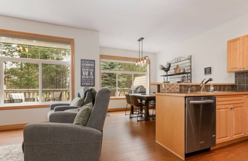 East Kootenay House | Eagle Crest | Steam Shower | Fireplace | Springs
