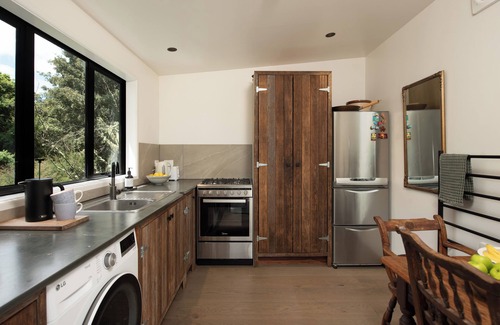 Bay of Islands Cabin | Eagle Heights Glamping Cabin