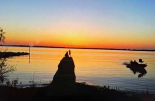 Redwood RV Rental | Eagle Lake Waterfront Lot, at Public Launch (lot only)