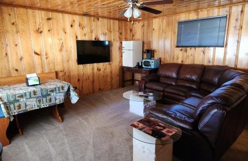 Eagle Nest Hotel | Eagle Nest Fly Shack & Lodge
