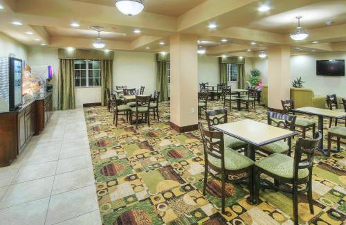 Pecos Hotel | Eagle NestInn