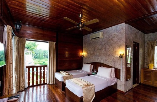 Port Dickson Hotel | Eagle Ranch Resort