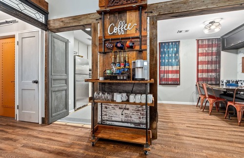 Cary Woods Condo | Eagle's Nest ~ New 3/2 in AU!
