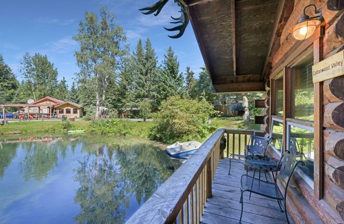 Hope Cabin | Eagle's Peak Cabin - a little Alaskan log cabin right on the pond
