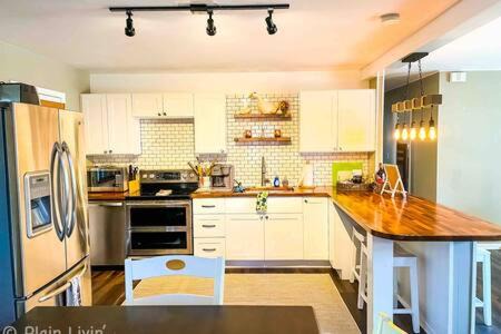 New Buffalo House | Eagles Beach Nest II