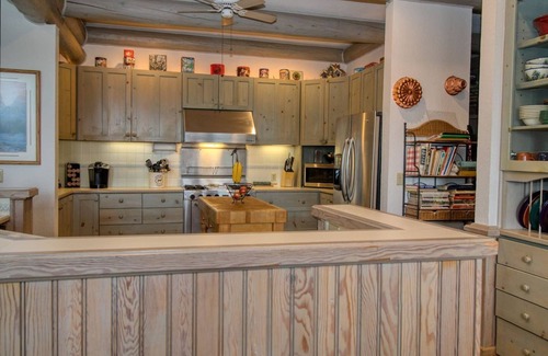 Windcliff Estates House | Eagles Rest:Mountain views>Huge home>Hiking (#23-ZONE3439)