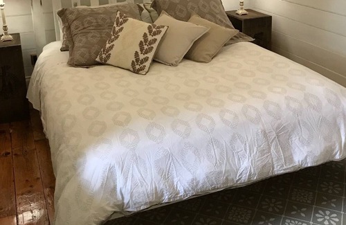 Wandin North House | Eagles View Cottage - Yarra Valley FREE Wi-Fi