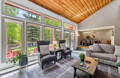 Eagle-Vail House | EagleVail Alpine Escape Riverside Luxe W Spa