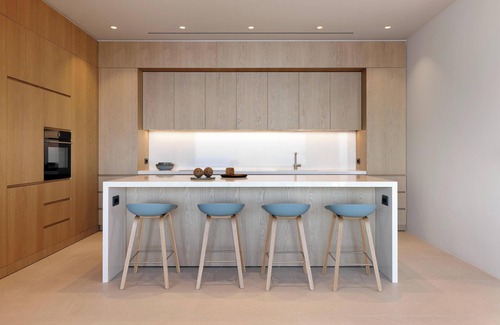 Vizari Villa | Earthy Architecture Meets Endless Blue by etouri