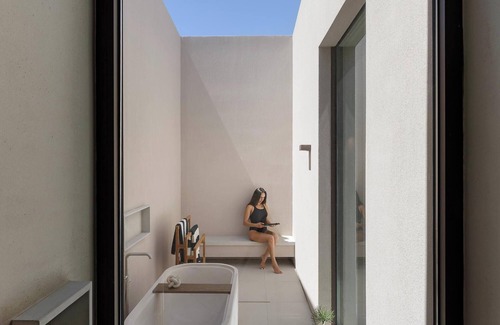 Vizari Villa | Earthy Architecture Meets Endless Blue by etouri