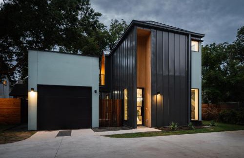 Govalle House | East Austin Modern Bungalow