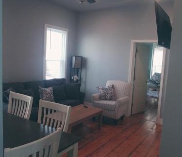East Bayside Apartment | East Bayside/Munjoy - Charming Downtown Escape