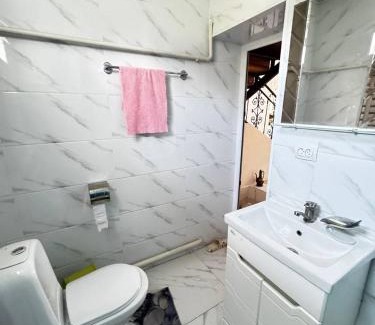 Chuy Province House | East guest house