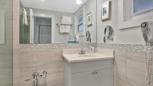 East Hampton North Hotel | East Hampton House Resort