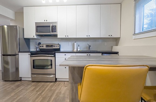 East Hill House | East Hill Hideaway | 25 minutes from the ski hill | 5 minutes to the beach!